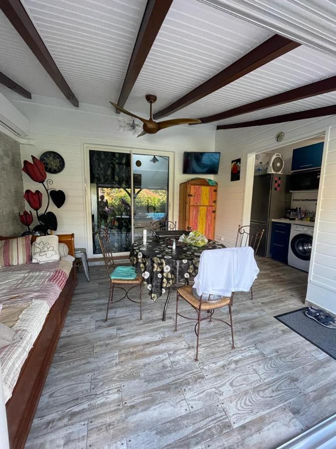 Appartement Alpinia à Sainte-Anne Extérieur photo