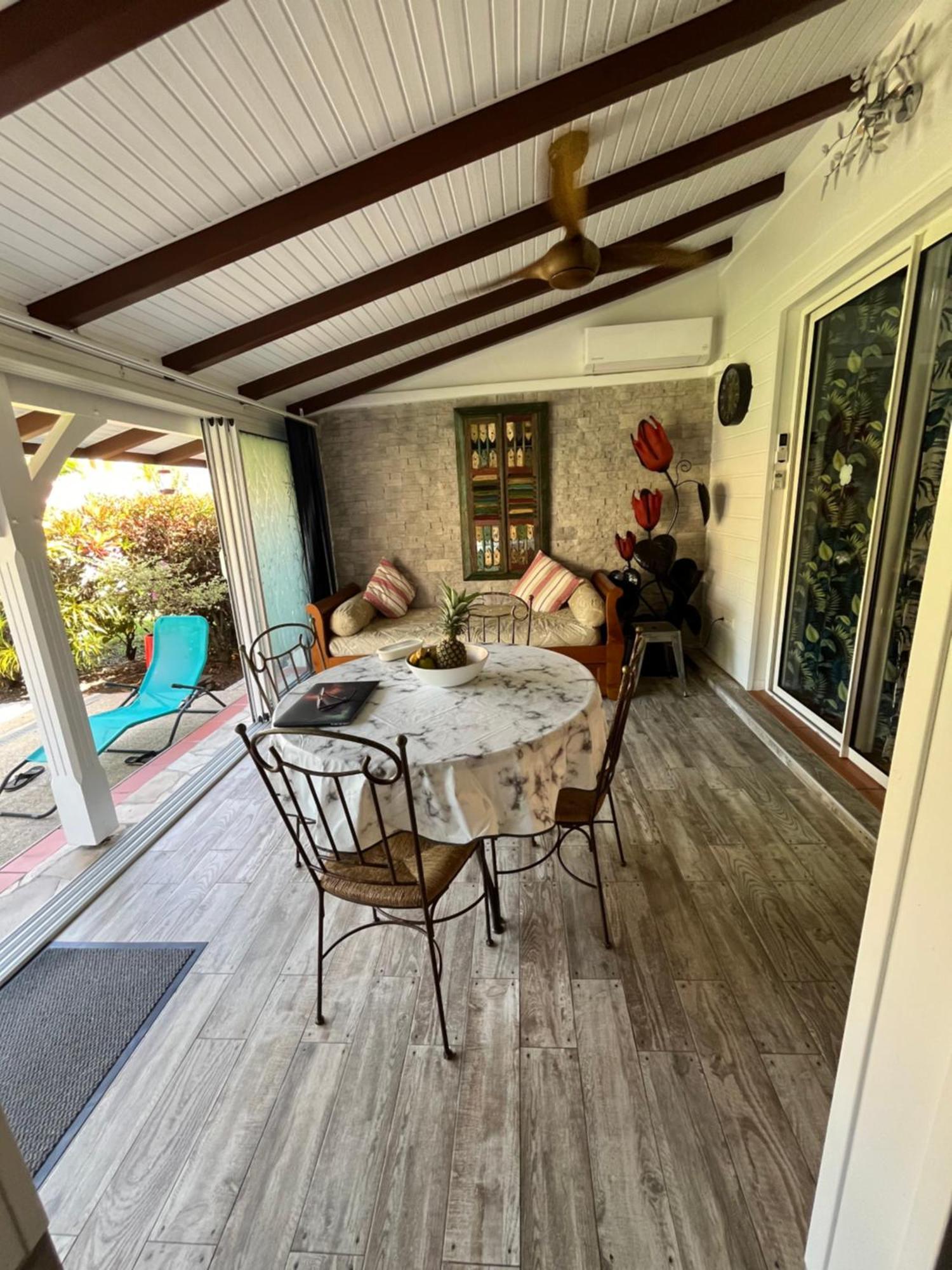 Appartement Alpinia à Sainte-Anne Extérieur photo